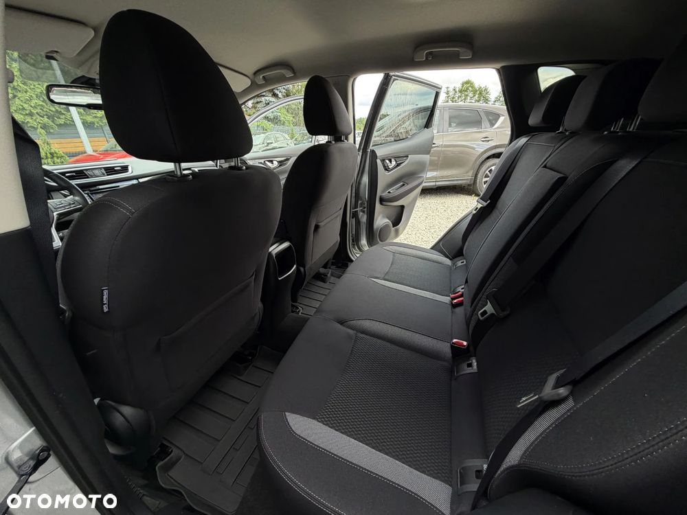 Nissan Qashqai 1.2 DIG-T N-Connecta - 20