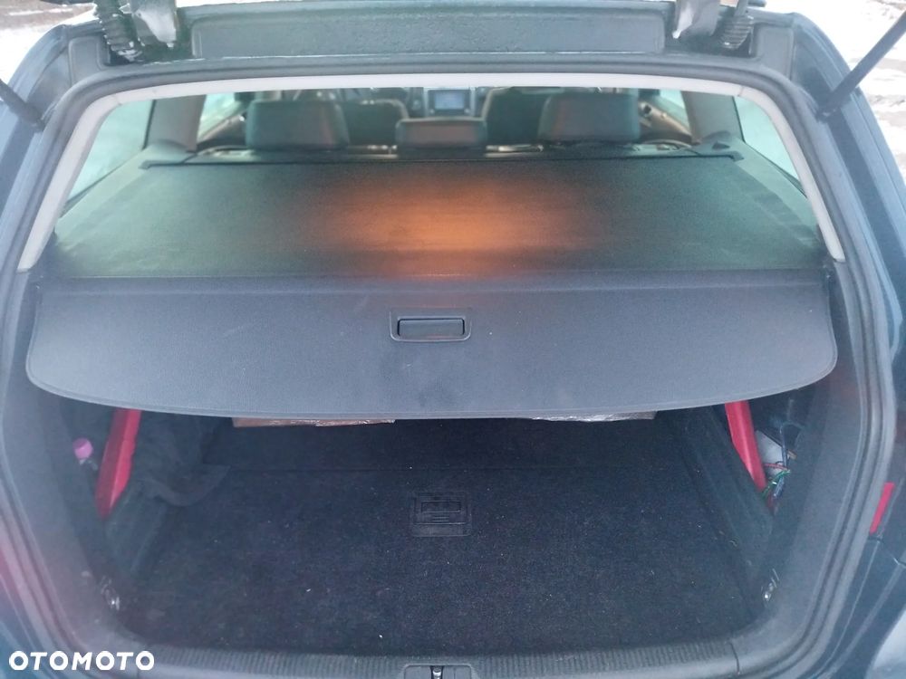 Volkswagen Passat 2.0 TDI DPF Trendline - 23