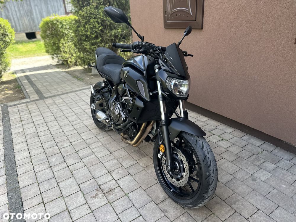 Yamaha MT - 5