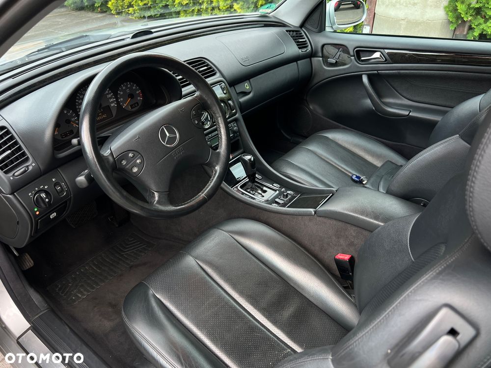 Mercedes-Benz CLK - 11