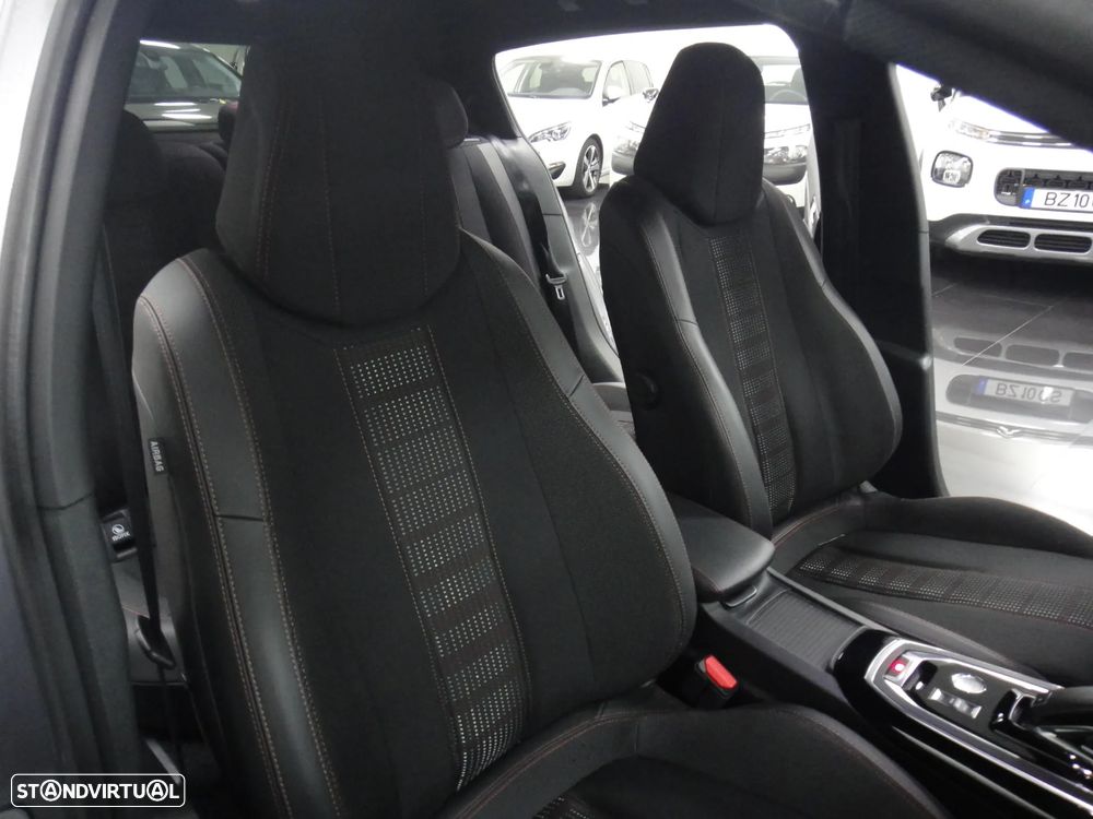 Peugeot 308 PureTech 130 GPF EAT8 Stop & Start GT Pack - 21