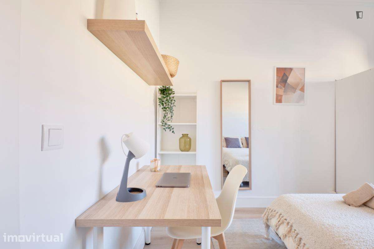 Quarto - localizado em Alameda Lisbon - Grande imagem: 5/39