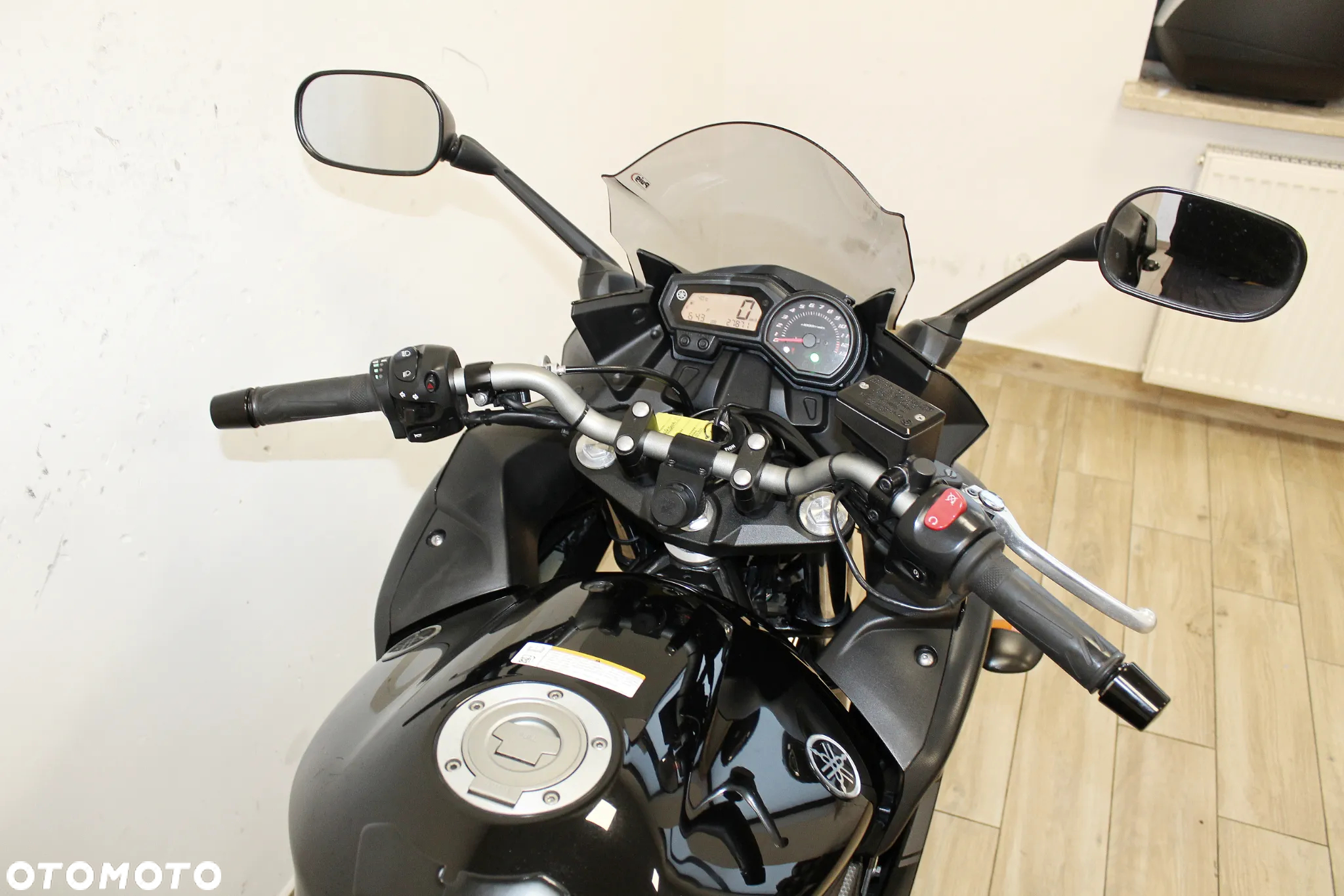 Yamaha XJ - 5