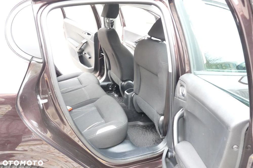 Peugeot 208 1.2 PureTech Active - 5