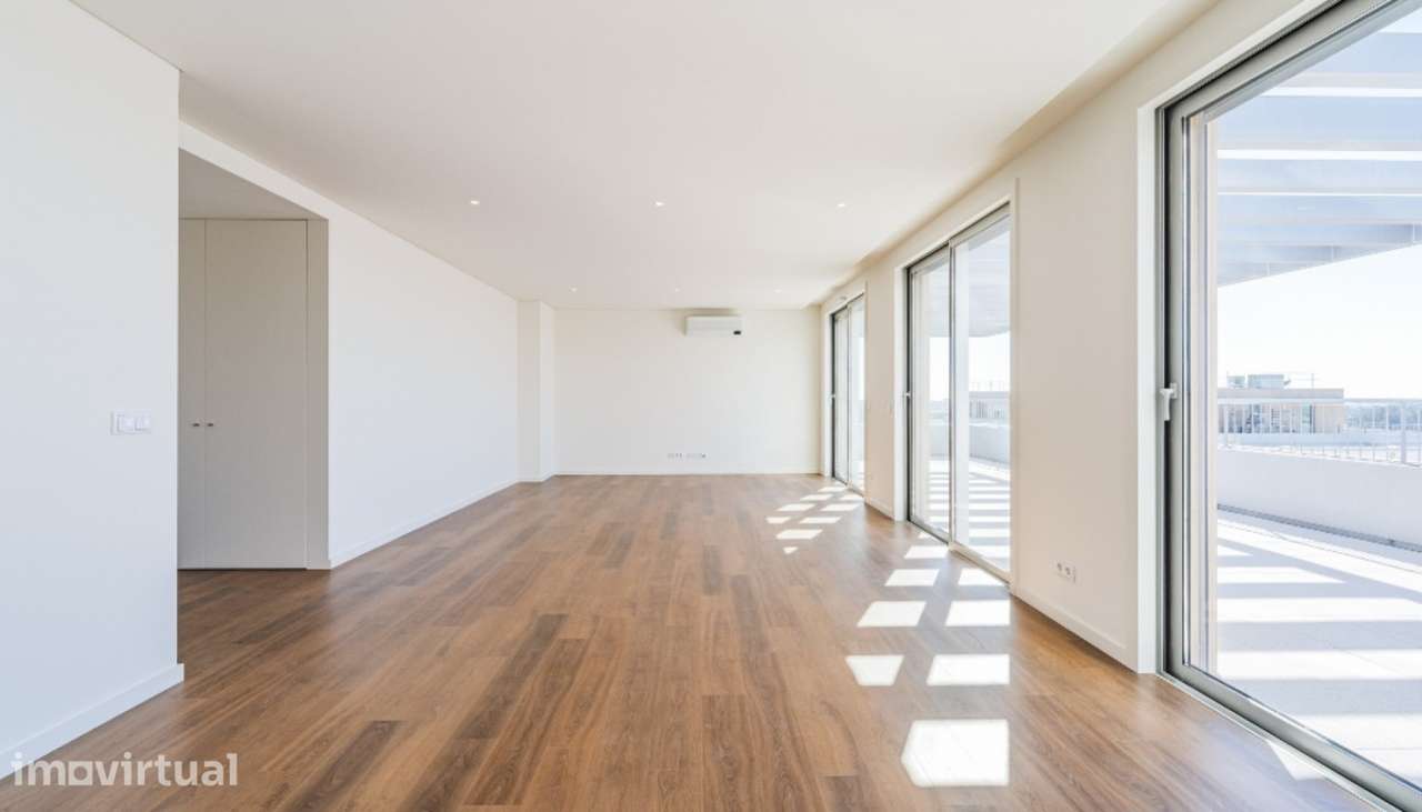 Apartamento T4 com terraço e vistas desafogadas na Maia - Grande imagem: 5/25