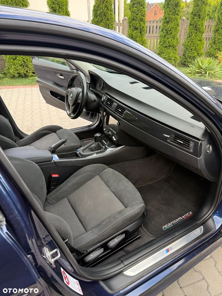 BMW Seria 3 - 12