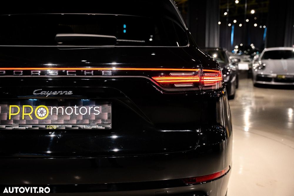 Porsche Cayenne Standard - 18