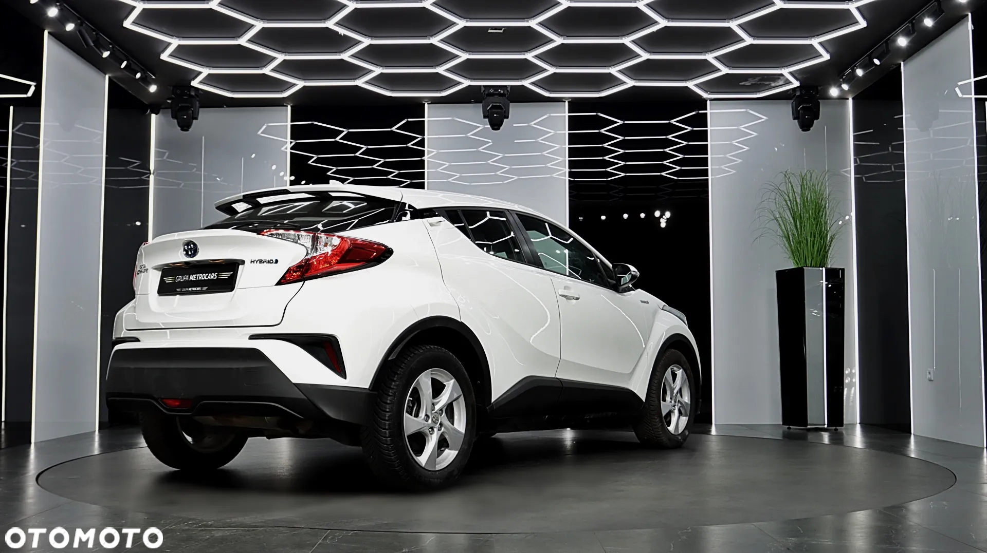 Toyota C-HR 1.8 Hybrid Premium - 8