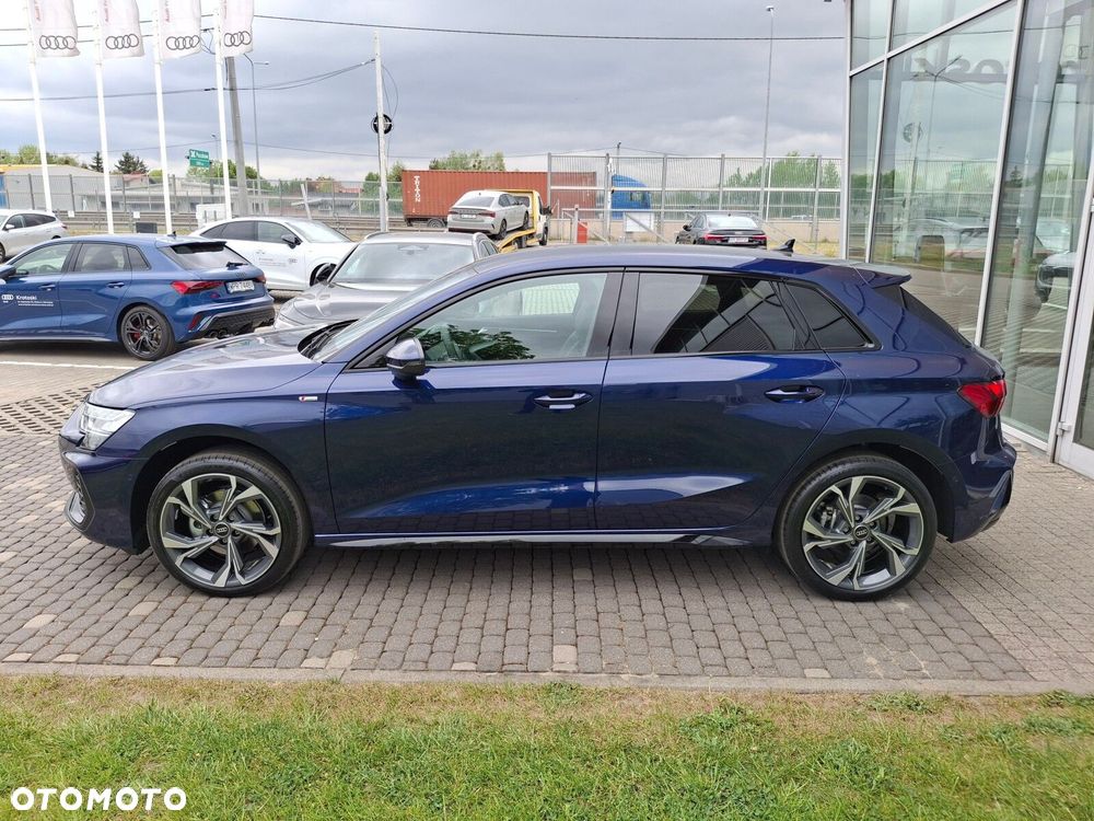 Audi A3 Sportback - 4