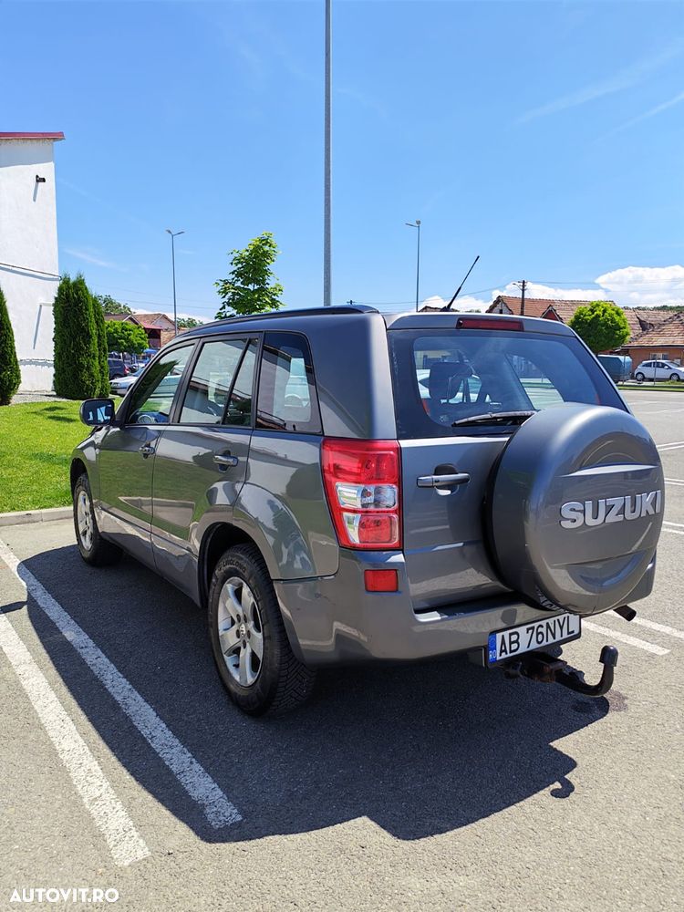 Suzuki Grand Vitara 1.9 DDIS JLX - 7