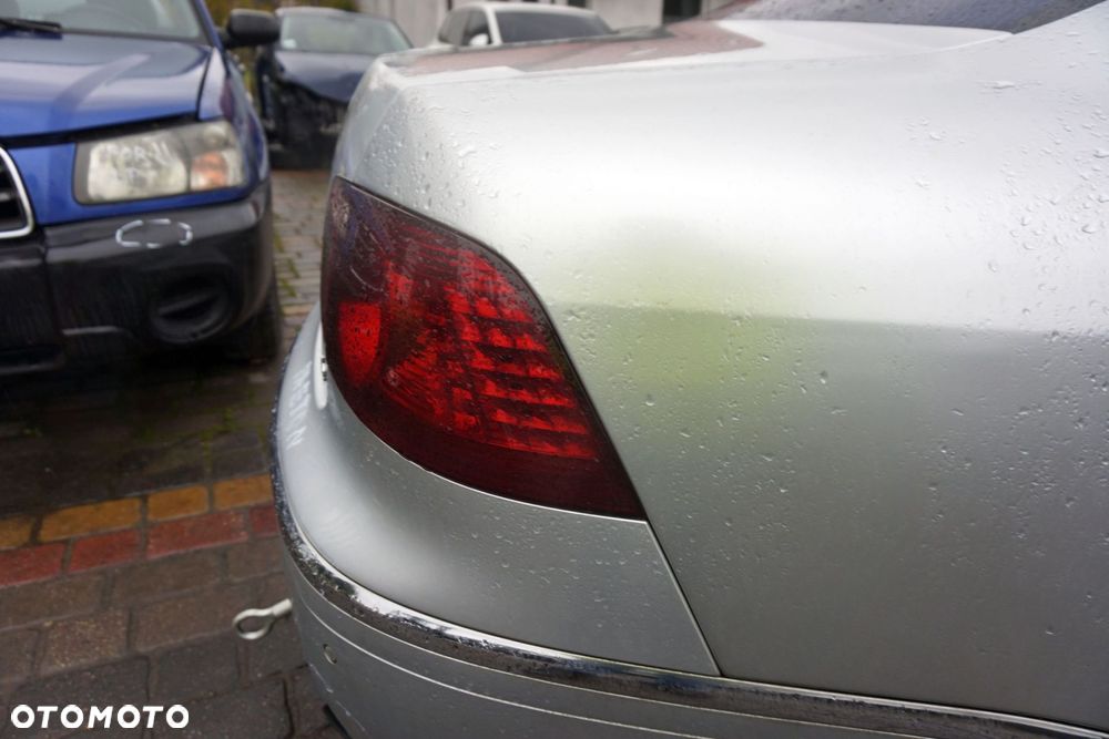 LAMPA TYLNA PRAWA PHAETON  3D0945096B VOLKSWAGEN 2002-2016 - 3