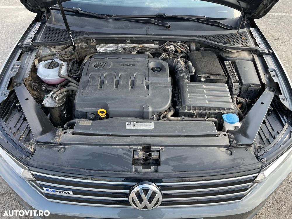 Volkswagen Passat - 24