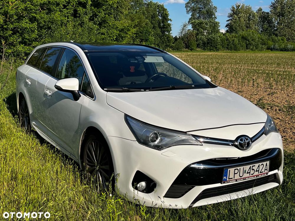 Toyota Avensis - 2