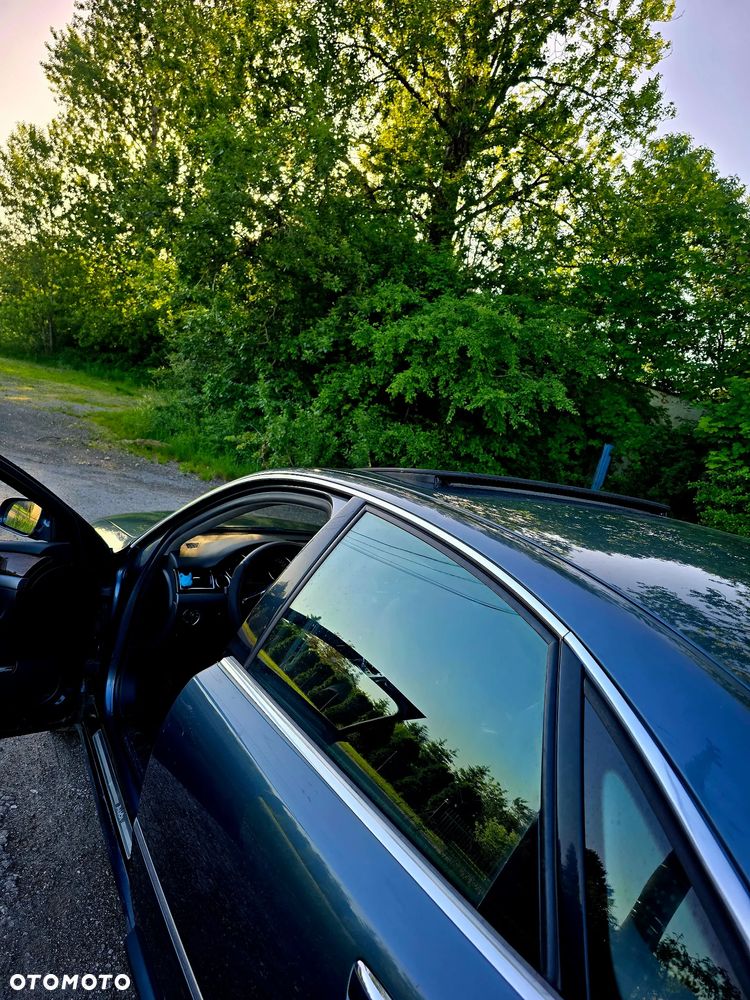 Audi A8 4.2 Quattro - 10