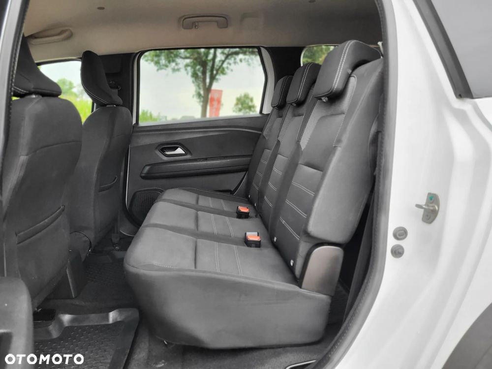 Dacia Jogger 1.0 TCe Expression 7os - 12