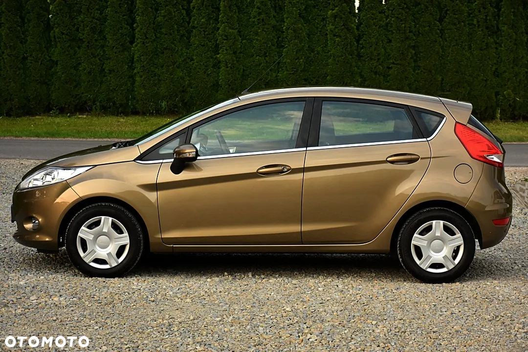Ford Fiesta 1.4 Ghia - 13