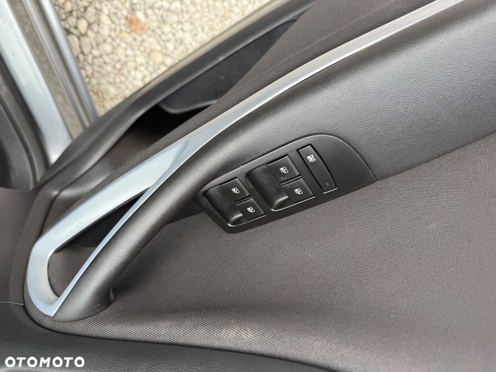 Opel Zafira - 13