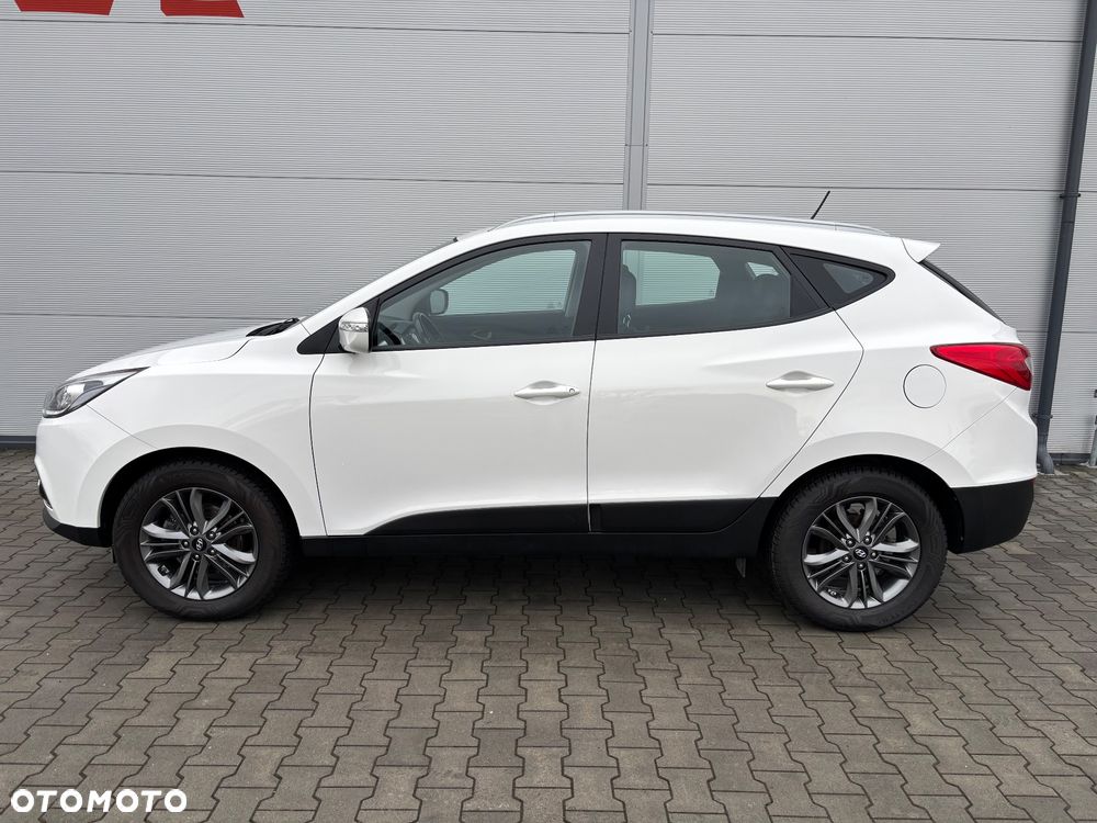 Hyundai ix35 1.6 2WD Fifa World Cup Edition - 4