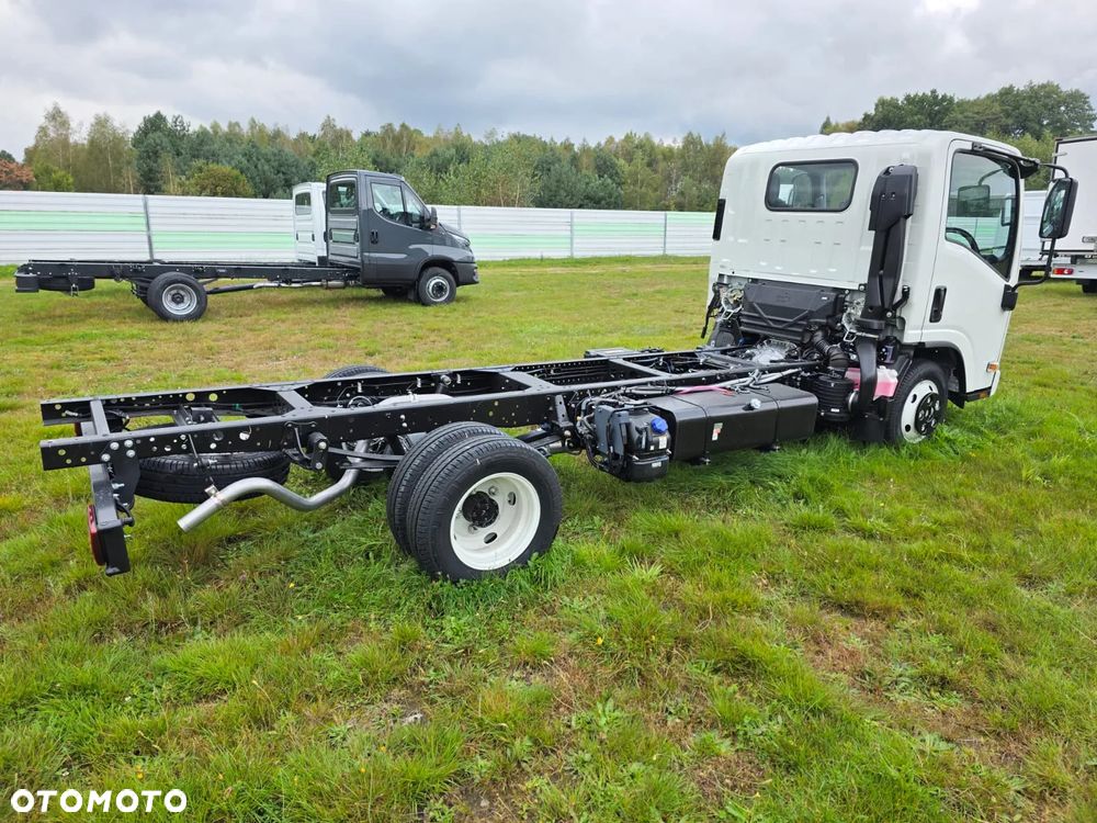 Isuzu M27 rama do zabudowy - 4