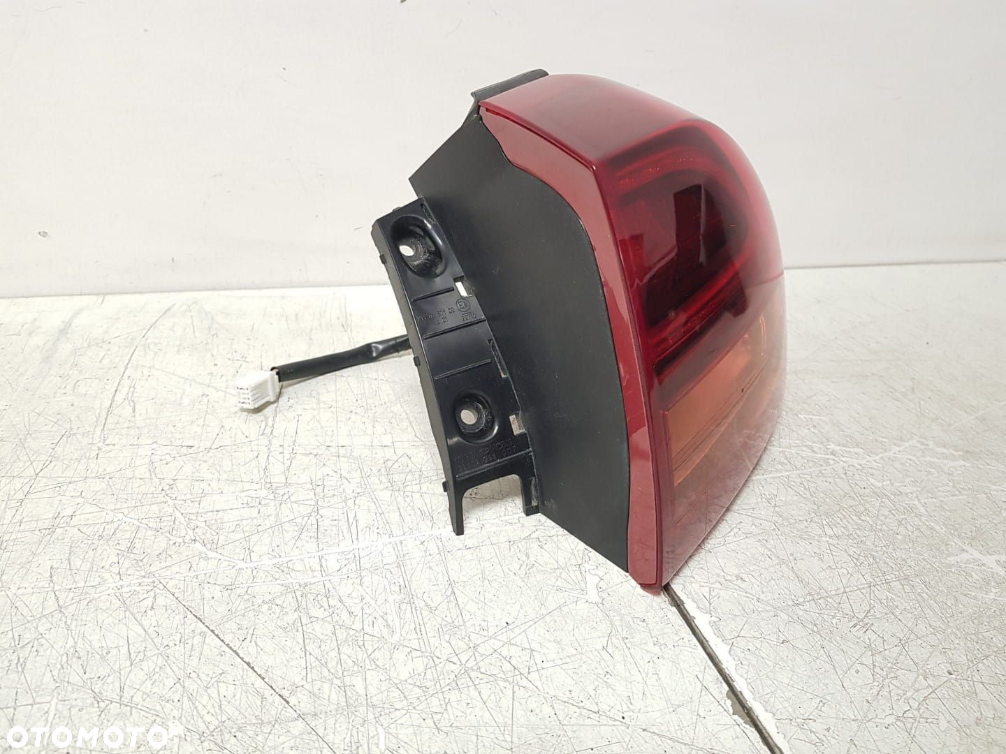 LAMPA TYLNA TYŁ PRAWA  KIA NIRO LIFT 19-22  92402-G5500 - 4