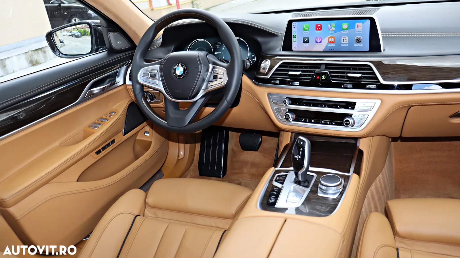 BMW Seria 7 740e iPerformance - 26