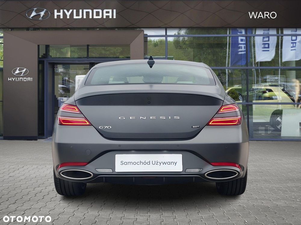 Genesis G70 2.0T Plus RWD 8AT Sport - 4