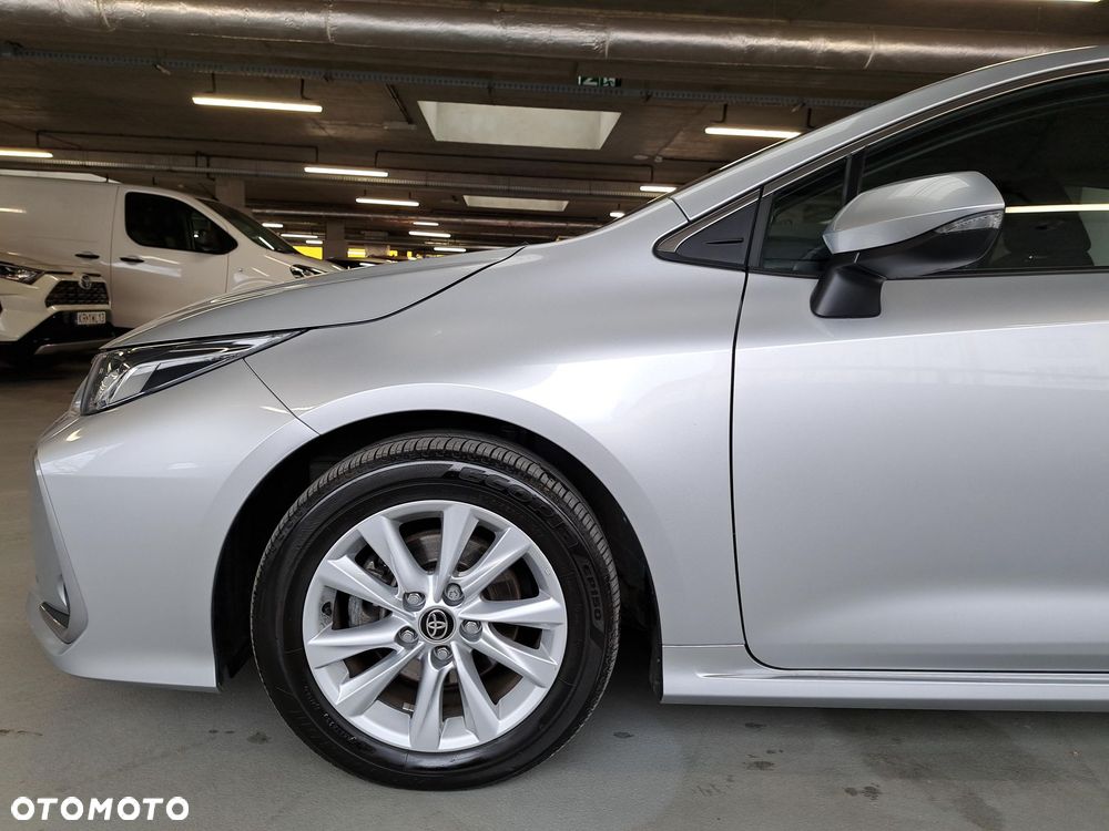 Toyota Corolla 1.8 Hybrid Comfort - 36