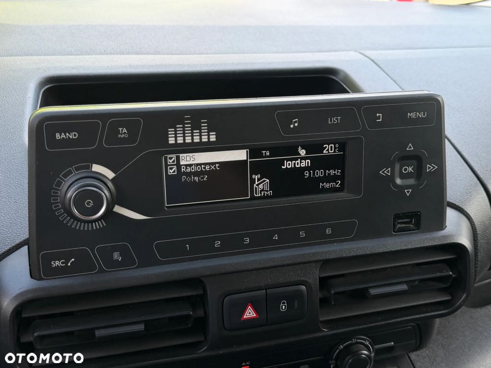 Citroën BERLINGO - 19