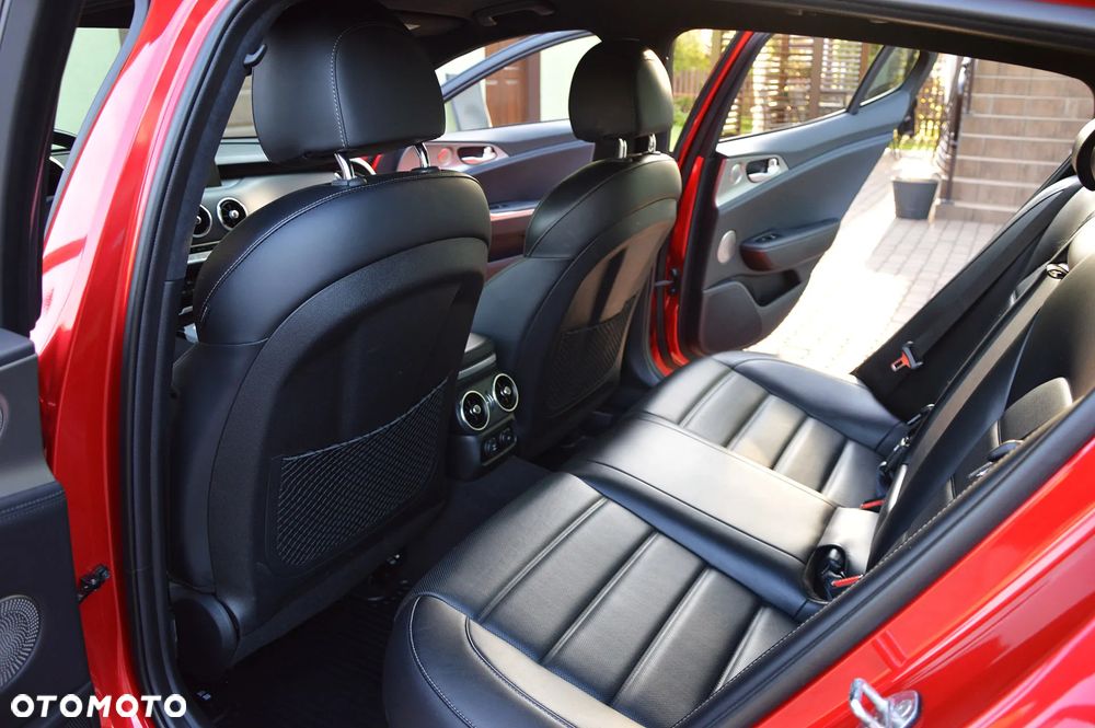 Kia Stinger 3.3 T-GDI V6 GT AWD - 15