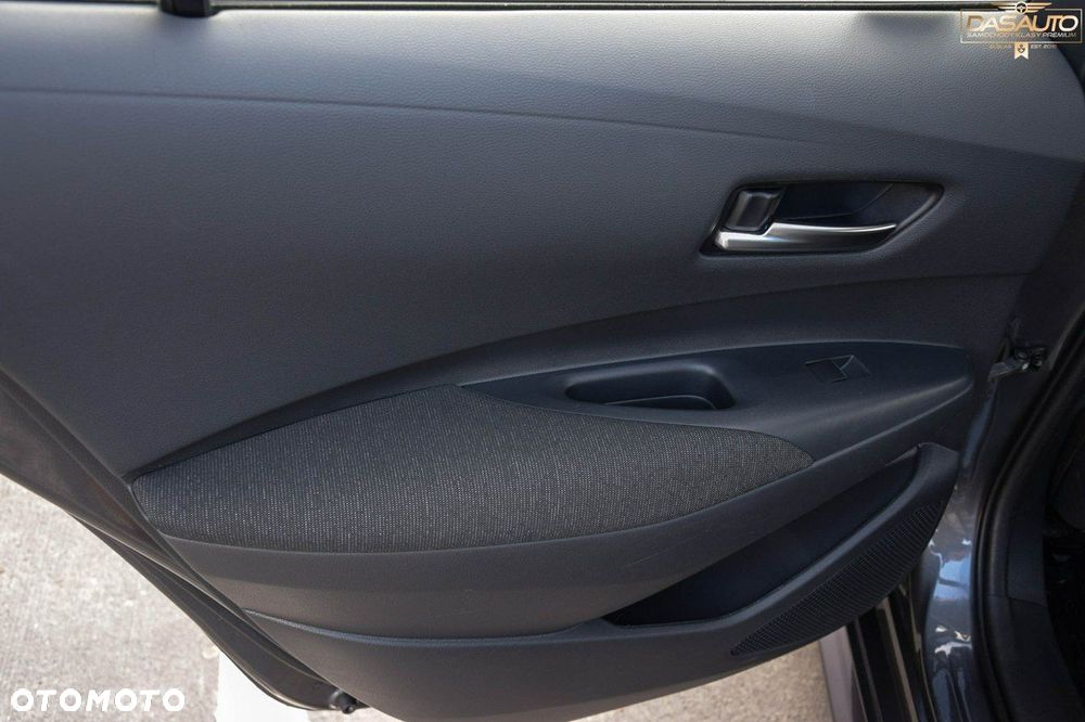 Toyota Corolla 1.8 Business Edition - 25