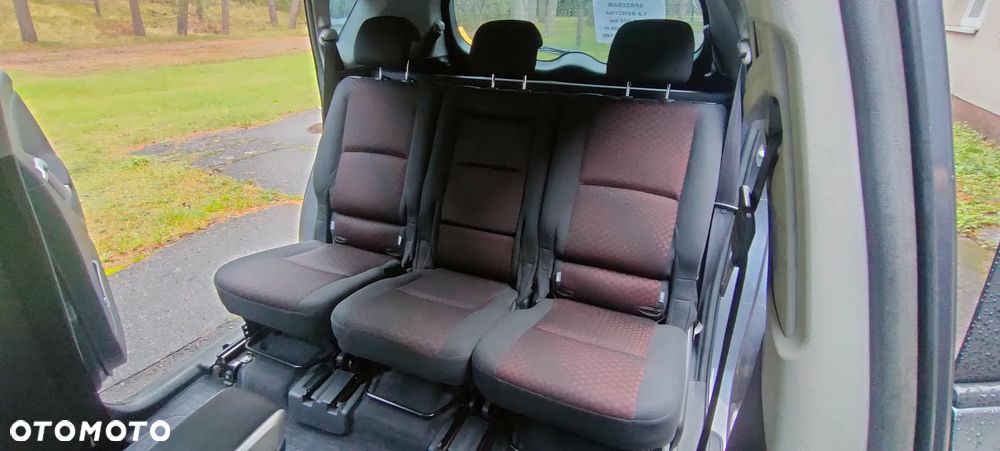 Toyota Verso 1.8 2010 7os - 20