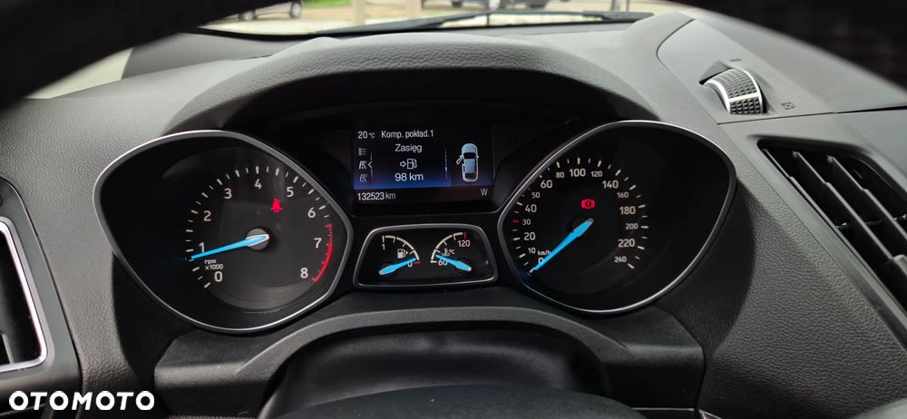 Ford Kuga 1.5 EcoBoost 2x4 Cool & Connect - 28