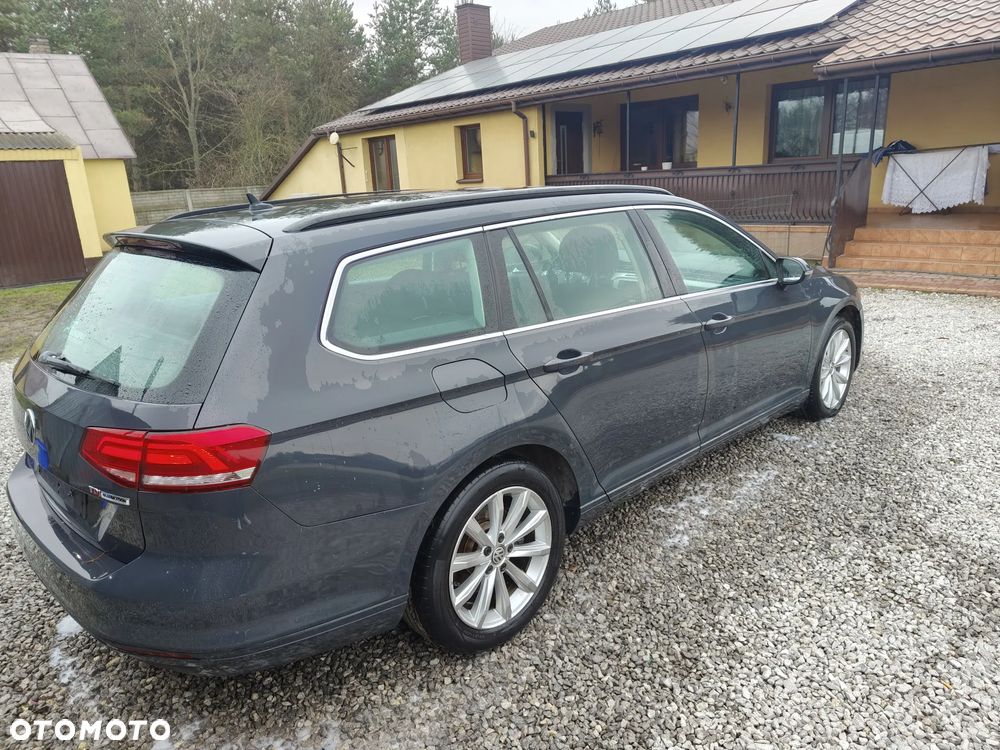 Volkswagen Passat - 28
