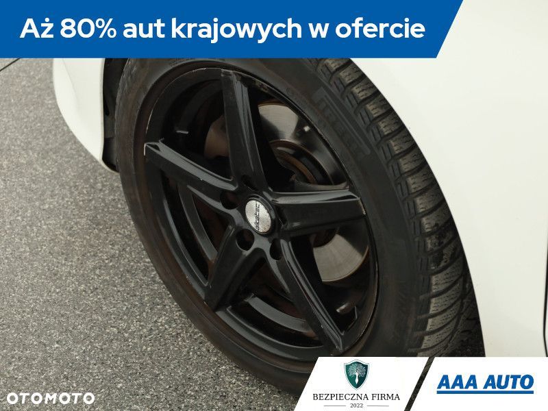 Mercedes-Benz CLA - 10