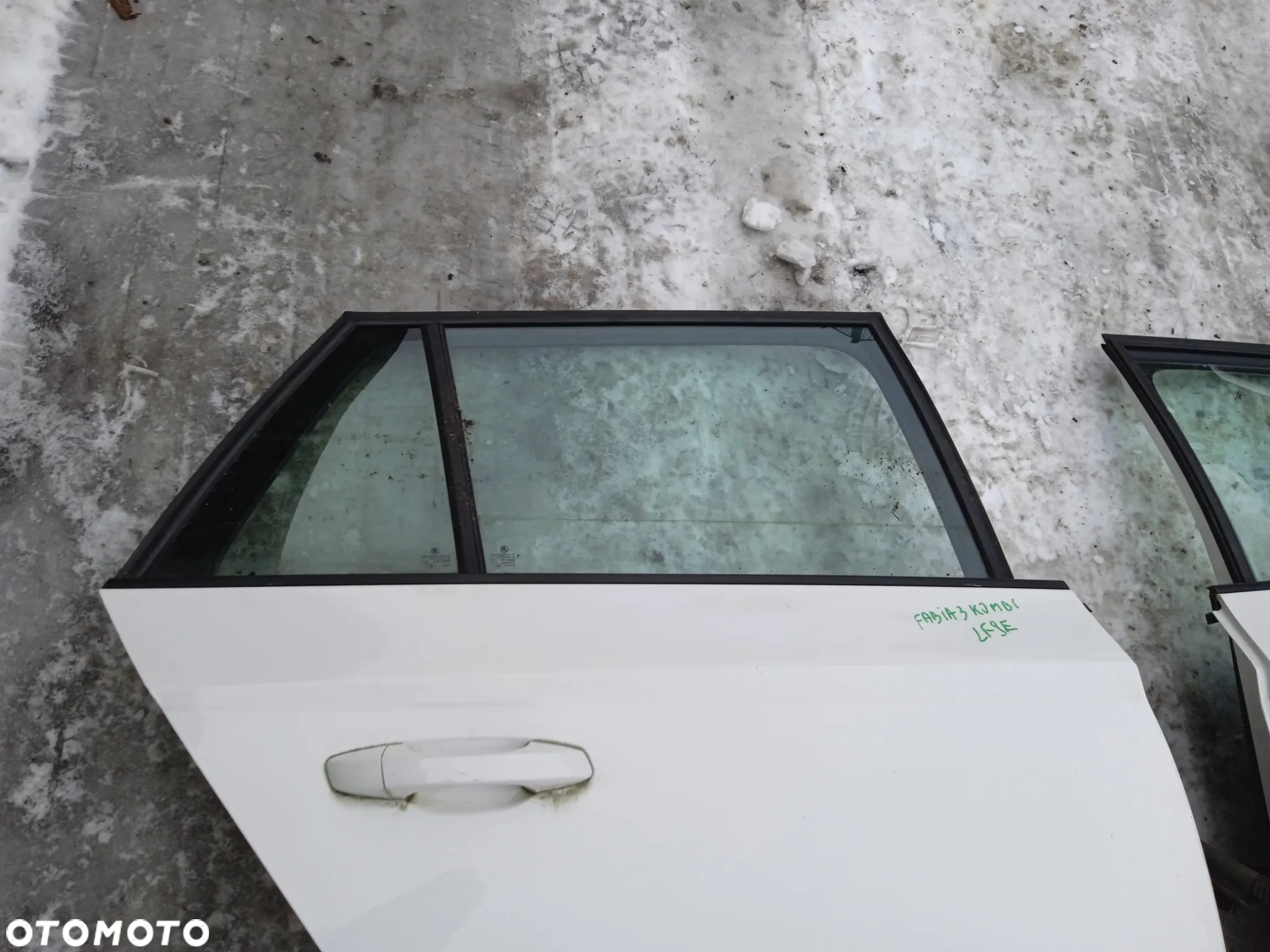 DRZWI TYLNE PRAWE SKODA FABIA III KOMBI KOD KOLORU LF9E - 4