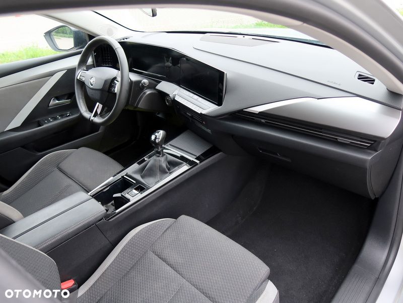 Opel Astra 1.2 T Business Edition S&S - 13