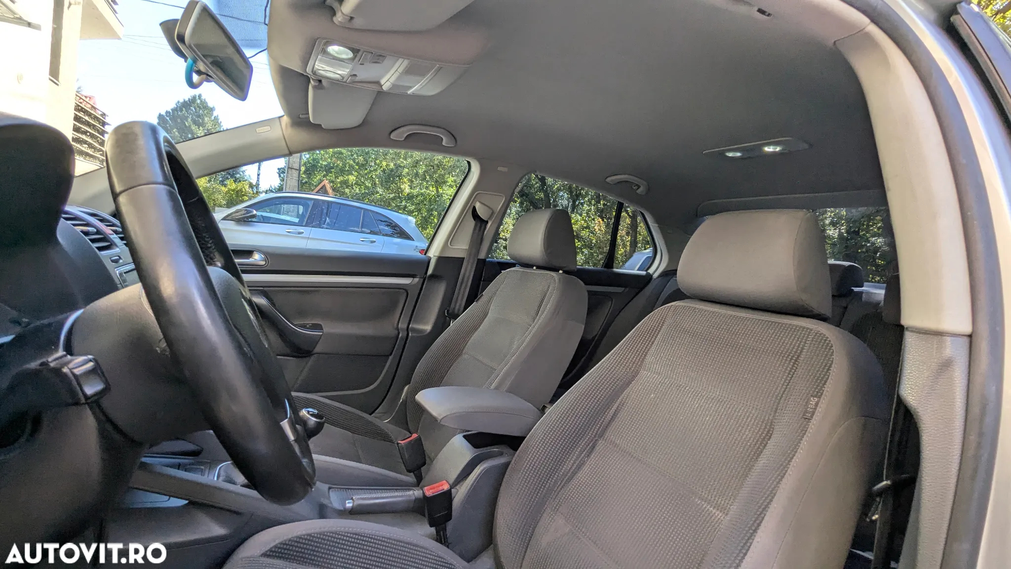Volkswagen Jetta 1.9 TDI Comfortline - 6