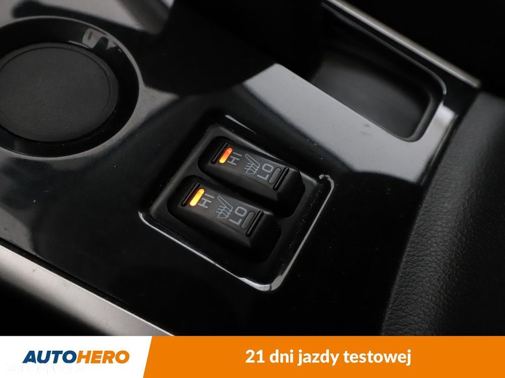 Mitsubishi Outlander - 23