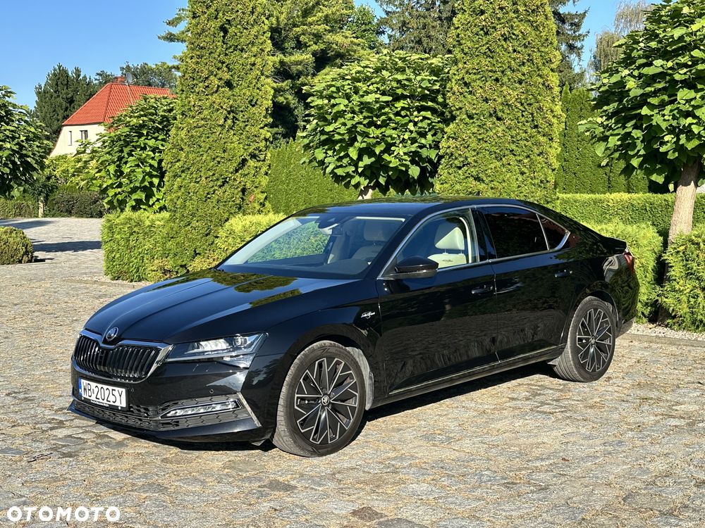 Skoda Superb 2.0 TSI 4x4 L&K DSG - 9
