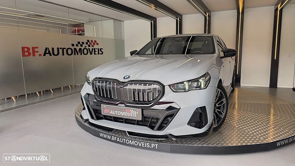 BMW 530 e Pack Desportivo M