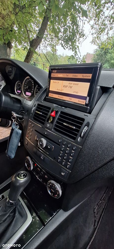 Mercedes-Benz Klasa C 220 CDI DPF Automatik Elegance - 35