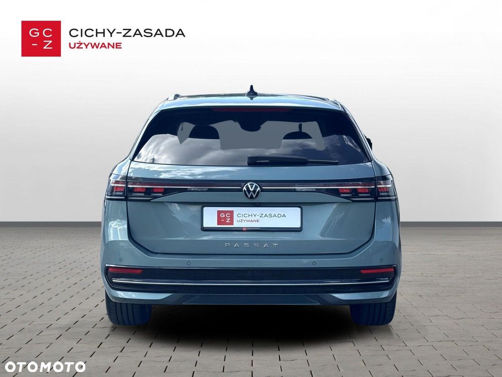 Volkswagen Passat Variant 2.0 TDI SCR Elegance DSG - 5