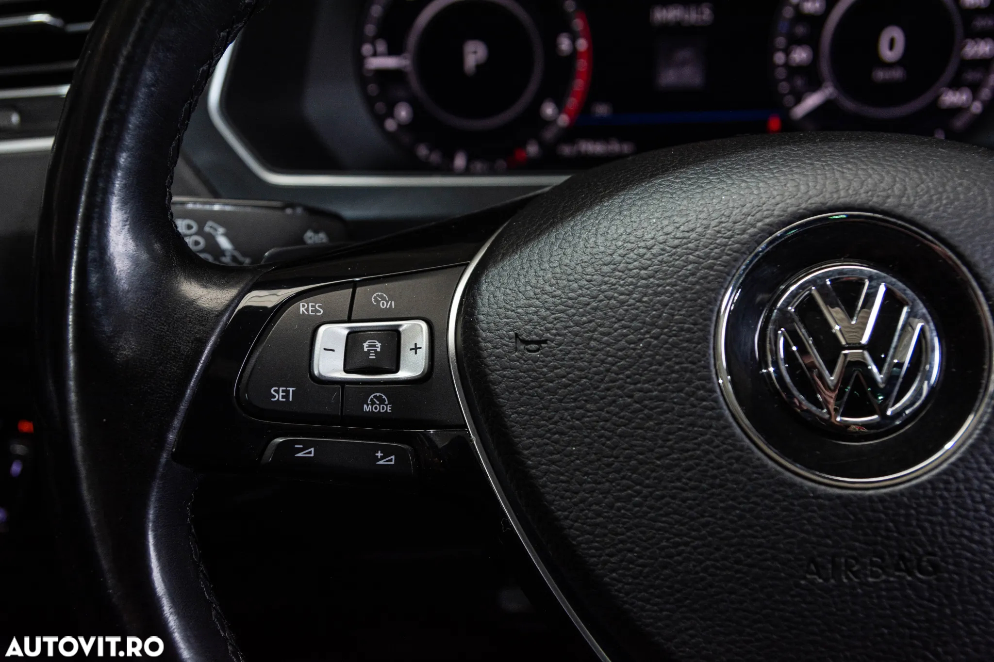 Volkswagen Tiguan 2.0 TDI SCR 4MOTION (BlueMotion Techn.) DSG Highline - 25