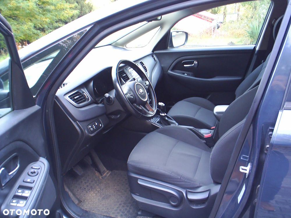 Kia Carens 1.6 GDI Dream Team Edition - 7