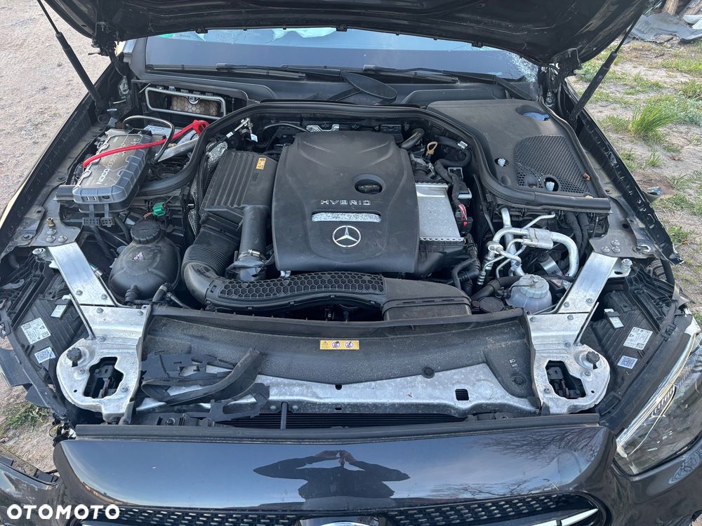 Mercedes-Benz Klasa E 300 AMG - 11