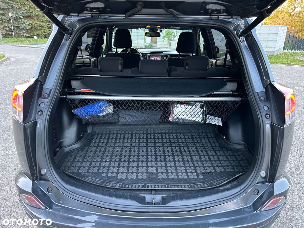 Toyota RAV4 Hybrid Premium 4x2 - 12