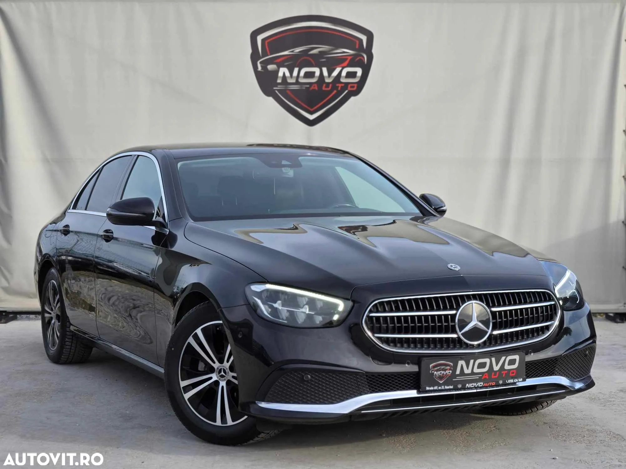 Mercedes-Benz E 220 d T 9G-TRONIC Avantgarde - 2