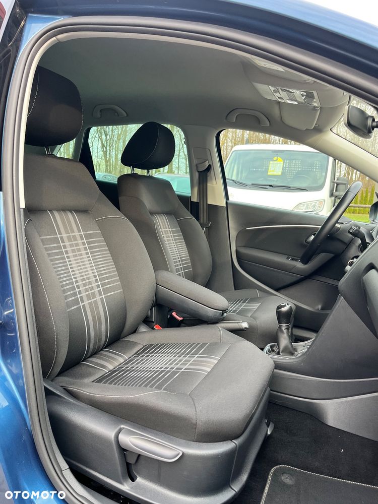 Volkswagen Polo 1.4 TDI Blue Motion Technology Lounge - 15