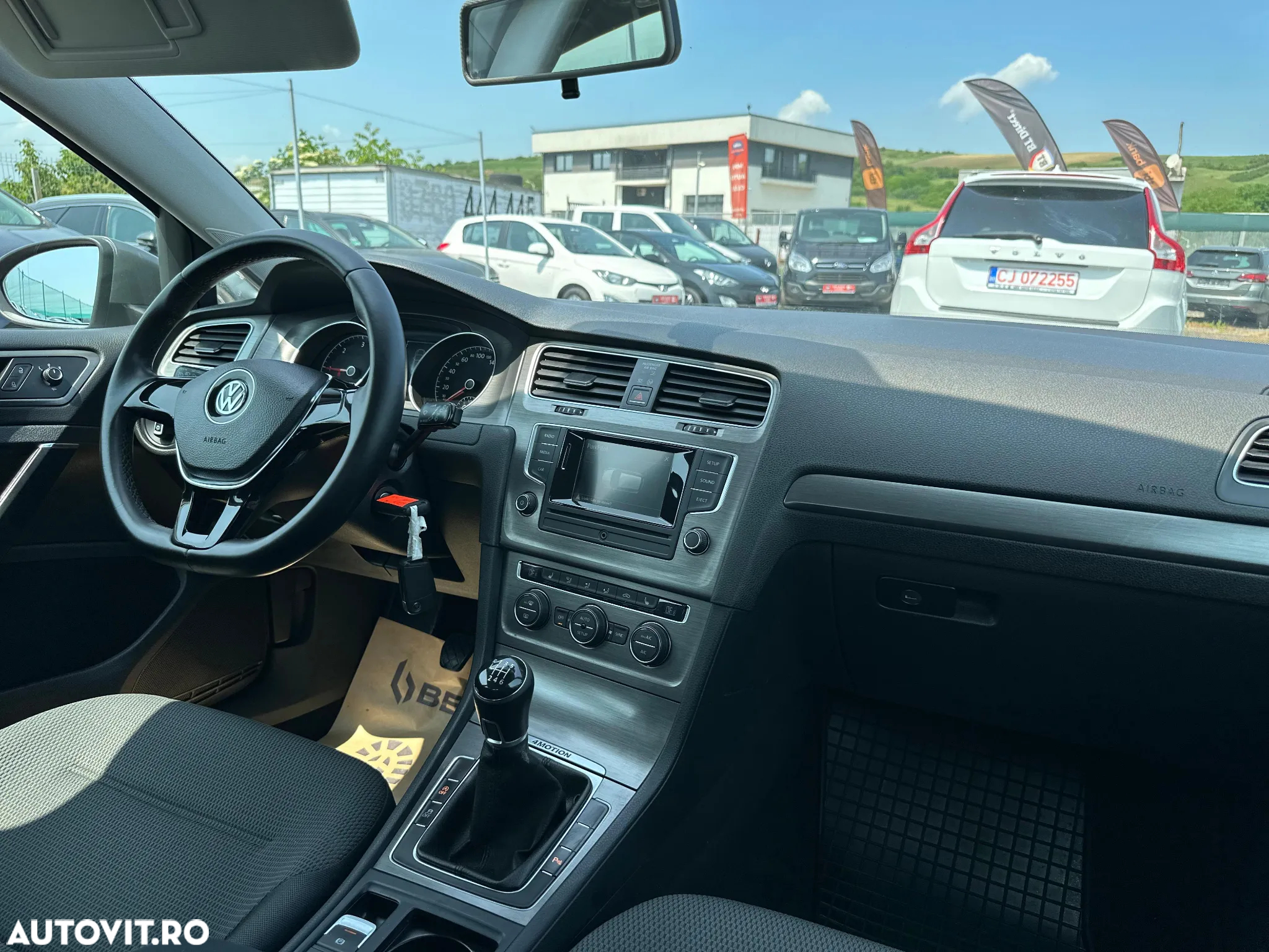 Volkswagen Golf 1.6 TDI 4Motion BlueMotion Technology Trendline - 26