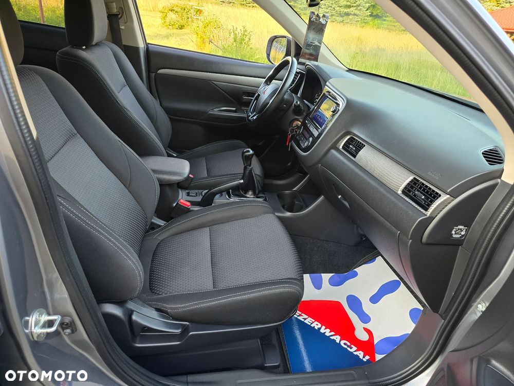 Mitsubishi Outlander 2.0 2WD Edition - 23